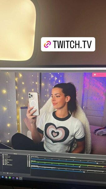 Develique / develiquee Nude Leaks Photo 22