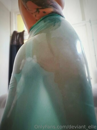 deviant_elle