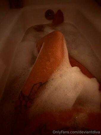 deviantdiva Nude Leaks Photo 12