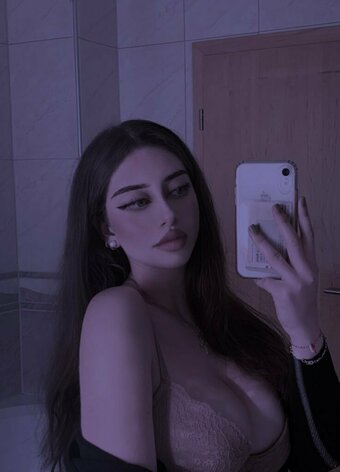 deviIbabie / https: Nude Leaks Photo 9