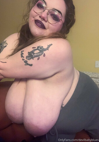 Devilbabyblues Nude Leaks OnlyFans Photo 5