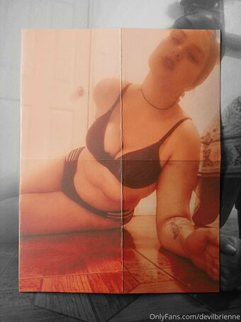 devilbrienne Nude Leaks Photo 17