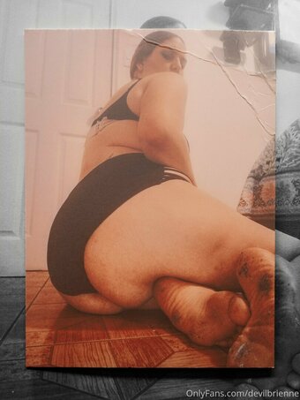 devilbrienne Nude Leaks Photo 19