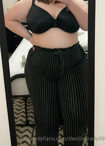 devilinprada99 Nude Leaks Photo 5