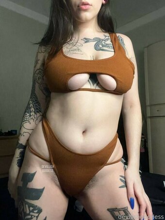 Devilish Goddess / demonicgoddess83 / heather_raven_mad Nude Leaks OnlyFans Photo 3