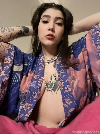 Devilish Goddess / demonicgoddess83 / heather_raven_mad Nude Leaks OnlyFans Photo 18
