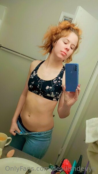 devilishdevyn Nude Leaks Photo 14