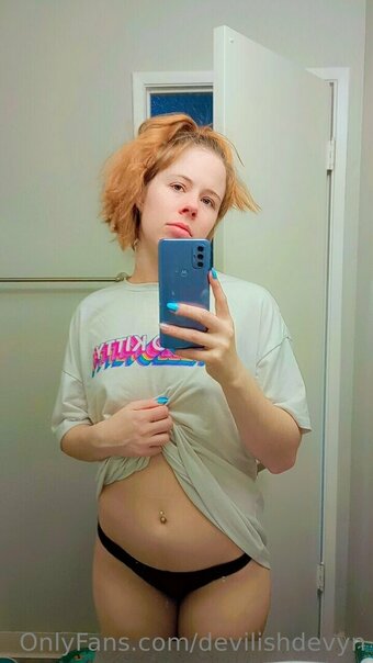 devilishdevyn Nude Leaks Photo 15
