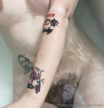 devilsbunni66 / devilsbunni666 / devilsbunni66_ / succubus_bunny Nude Leaks OnlyFans Photo 4