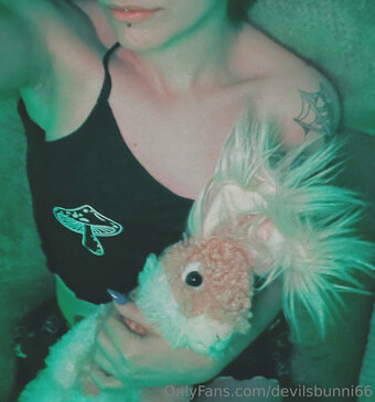 devilsbunni66 / devilsbunni666 / devilsbunni66_ / succubus_bunny Nude Leaks OnlyFans Photo 29