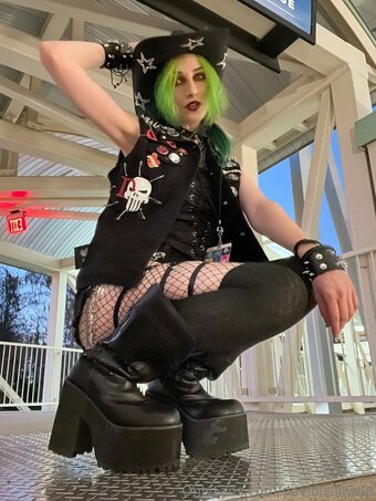 deviouslilwolf Nude Leaks Photo 26