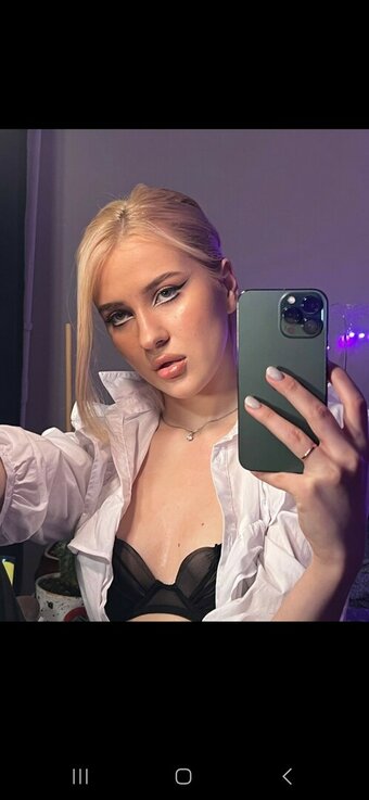 Devomaria / Devorushka / devinmaria / devomariaa Nude Leaks OnlyFans Photo 4