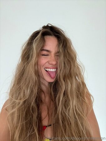 devonchristenson Nude Leaks Photo 26