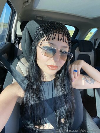 devonlain Nude Leaks Photo 25