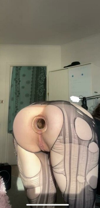 DevotedAnalSlut / Pitiful-Pangolin4131 / Pitiful-Pangolin4131... Nude Leaks Photo 3