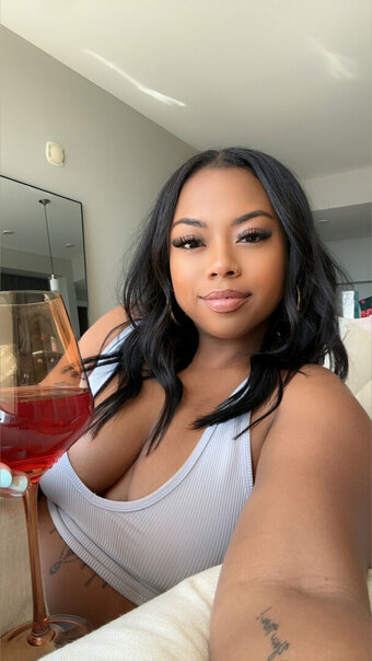 Devyn Sky / Devynsky12 / devyn_sky12 Nude Leaks OnlyFans Photo 2