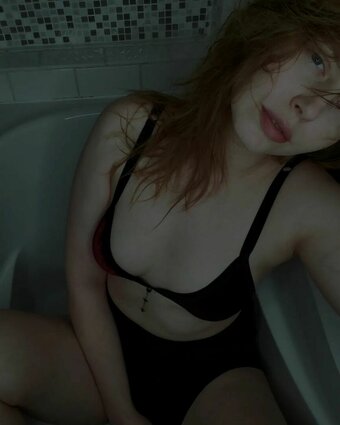 Deziree DeGroot / deziree_d Nude Leaks Photo 10