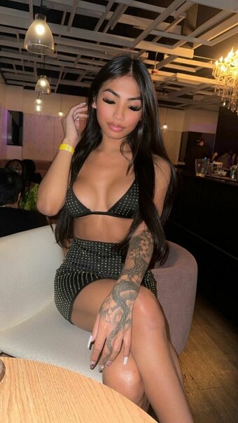 Dezlynm / Lilmamadezlyn Nude Leaks Photo 5