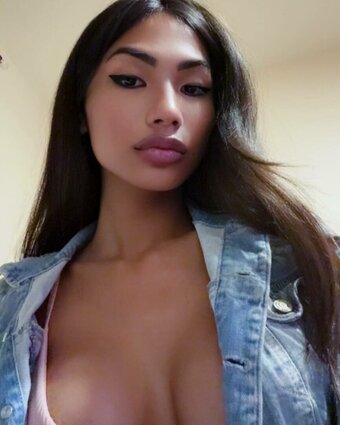 Dezlynm / Lilmamadezlyn Nude Leaks Photo 12