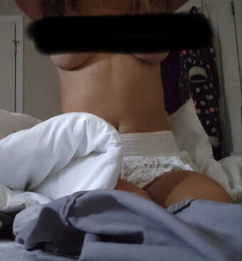 DezSomething / https: Nude Leaks OnlyFans Photo 7