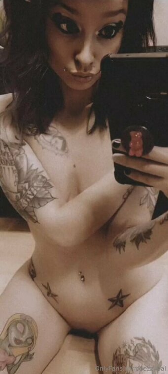dezzybai Nude Leaks Photo 1