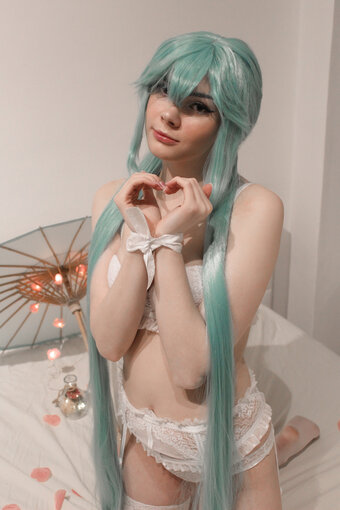 DieHanane / hanane_cosplay Nude Leaks Photo 15