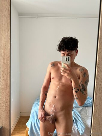 dimitrysimonit Nude Leaks Photo 23