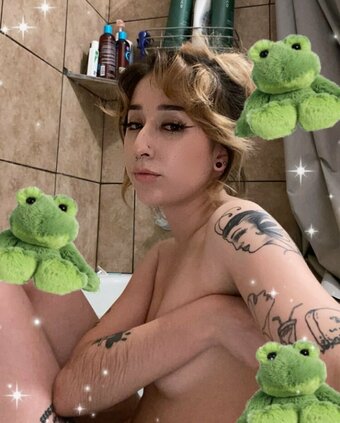Dinkhoe / dinkh0e Nude Leaks Photo 11
