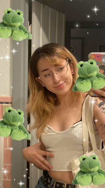 Dinkhoe / dinkh0e Nude Leaks Photo 14