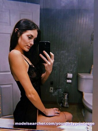 Dirtyprincessem21 / yourdirtyprincesse Nude Leaks OnlyFans Photo 9