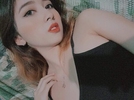 Disleft / Mercury Nguyen Nude Leaks OnlyFans Photo 11