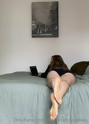 dissensus.goddess Nude Leaks Photo 7