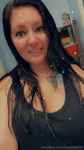 ditzychick69 Nude Leaks Photo 4