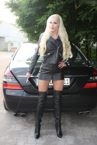 Diva Bizarre Nude Leaks Photo 18