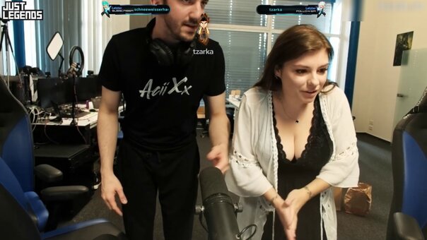 Divi / anni.divine Nude Leaks Photo 16