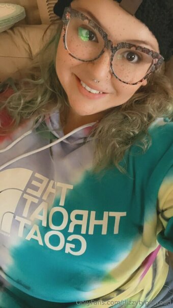 dizzytypebroad Nude Leaks Photo 28