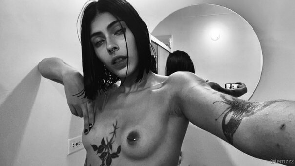 djsaraofficial / dj.sara.med / iemzzz Nude Leaks OnlyFans Photo 10