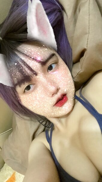 dlychan Nude Leaks Photo 4