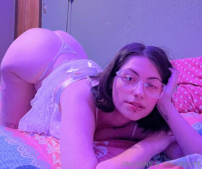 dollieguts Nude Leaks Photo 26