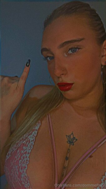 dommefoxy Nude Leaks Photo 28