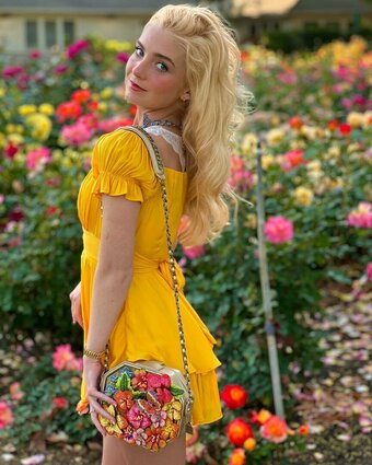 Dora Dolphin / doradolphinofficial Nude Leaks Photo 10