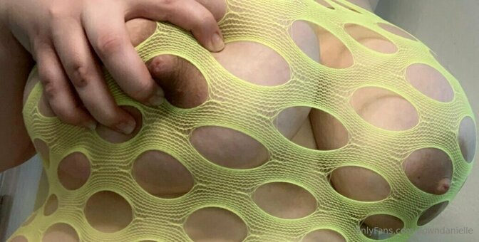 downdanielle Nude Leaks Photo 12