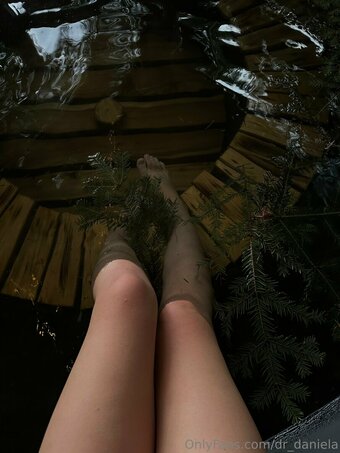 dr_daniela Nude Leaks Photo 21