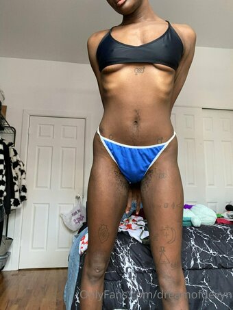 dreamofdevyn Nude Leaks Photo 9