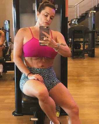 Drimusafit / ADRIANA C VIANNA / dricviannaoficial Nude Leaks OnlyFans Photo 9