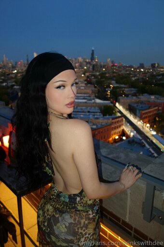 drinkswithdee / Deebellle Nude Leaks Photo 3