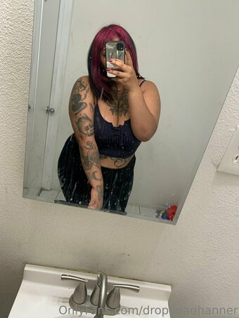 dropdeadhanner Nude Leaks Photo 13