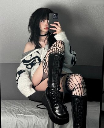 Drowsylio Nude Leaks Photo 23