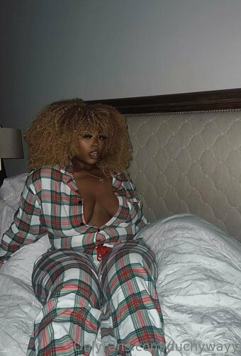 duchywayy Nude Leaks Photo 5