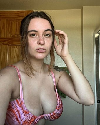 dumbbitchmurphy Nude Leaks Photo 1